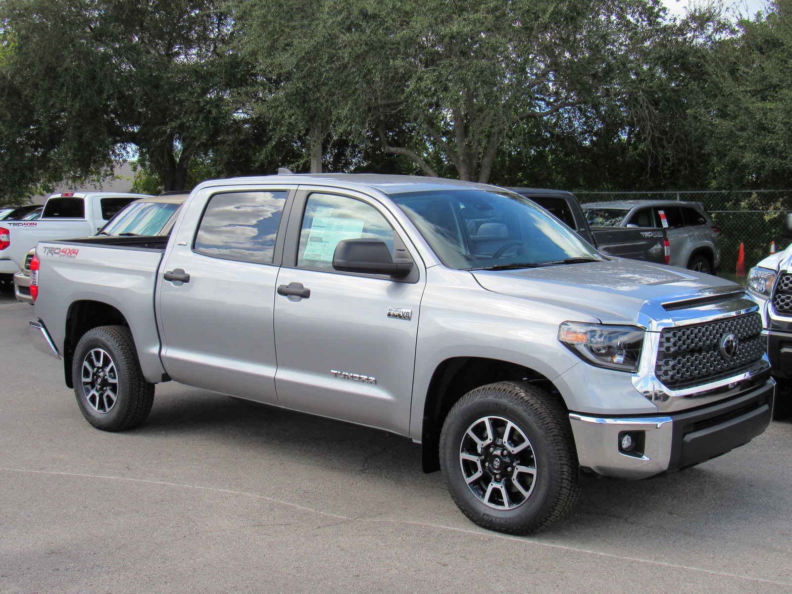 New 2020 Toyota Tundra 4WD SR5 CrewMax 5.5′ Bed 5.7L (Natl)