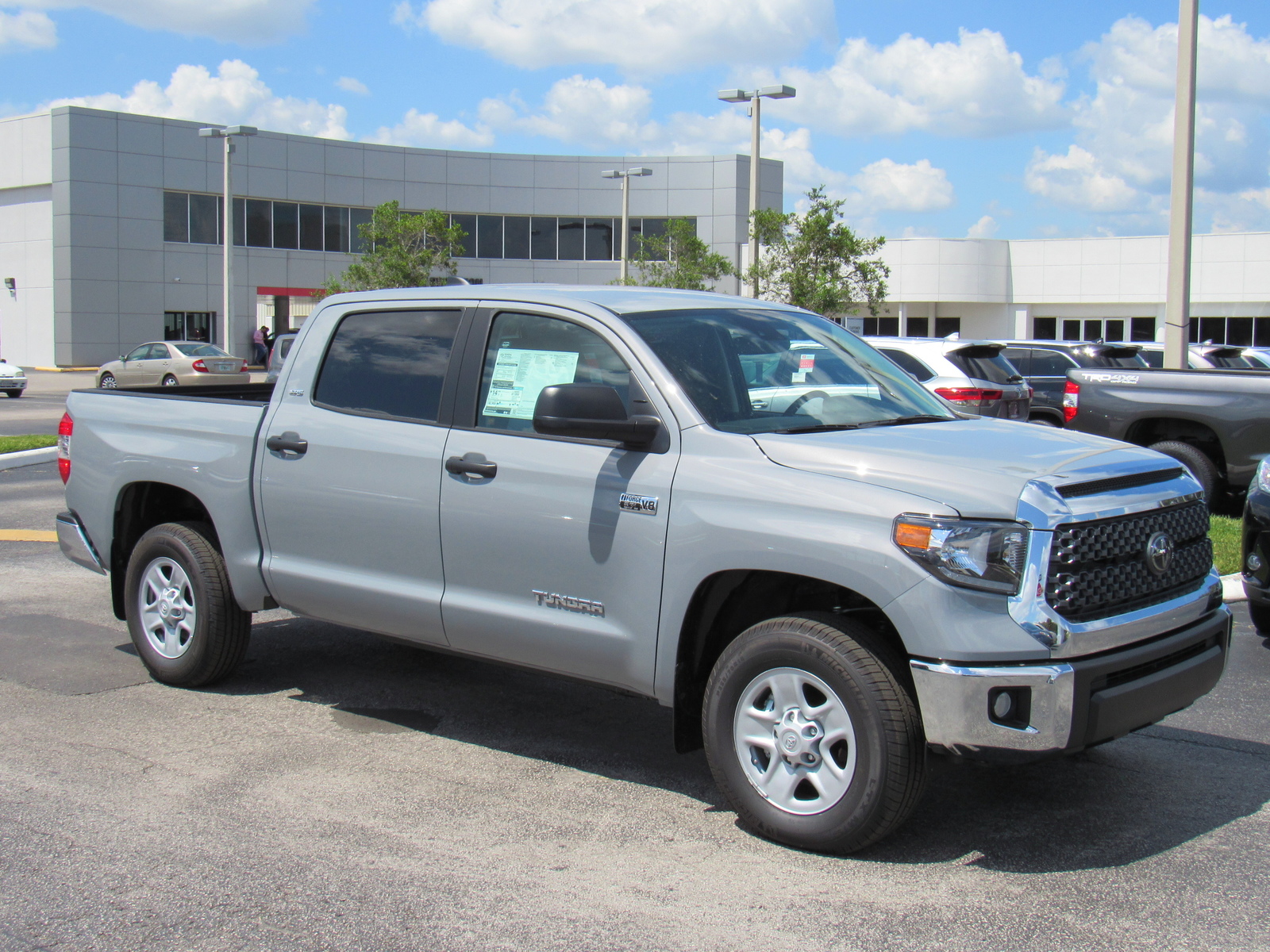 New 2020 Toyota Tundra 4WD SR5 CrewMax 5.5′ Bed 5.7L (Natl)