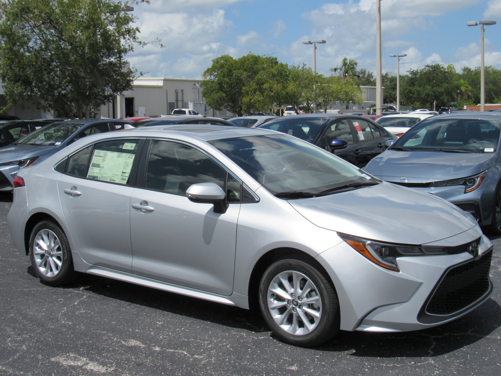 New 2021 Toyota Corolla XLE CVT (Natl) 4 Front Wheel Drive